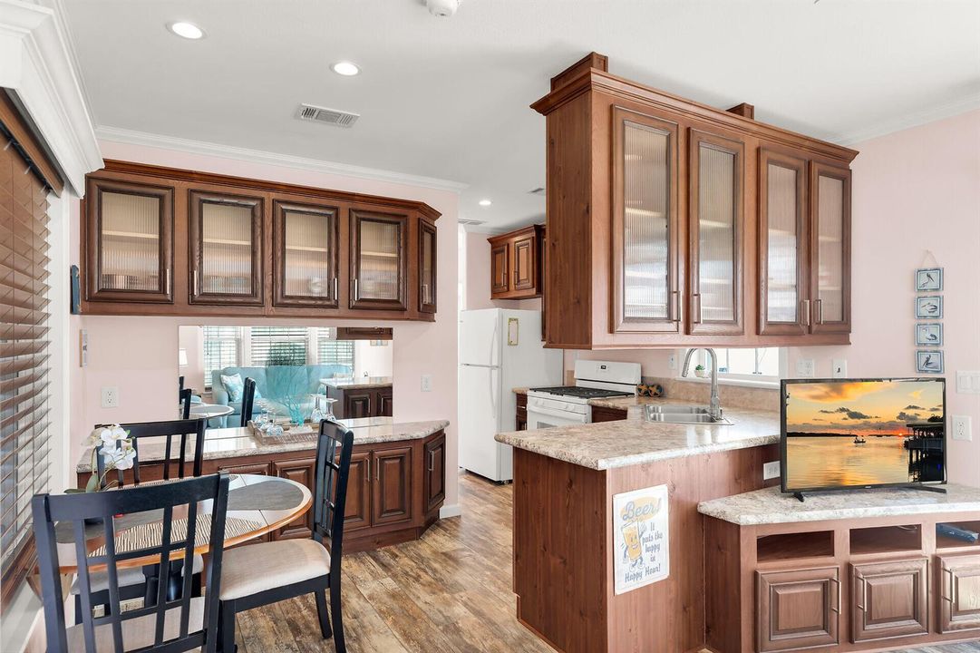 Dining Kitchen