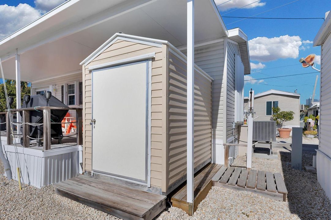 Shed