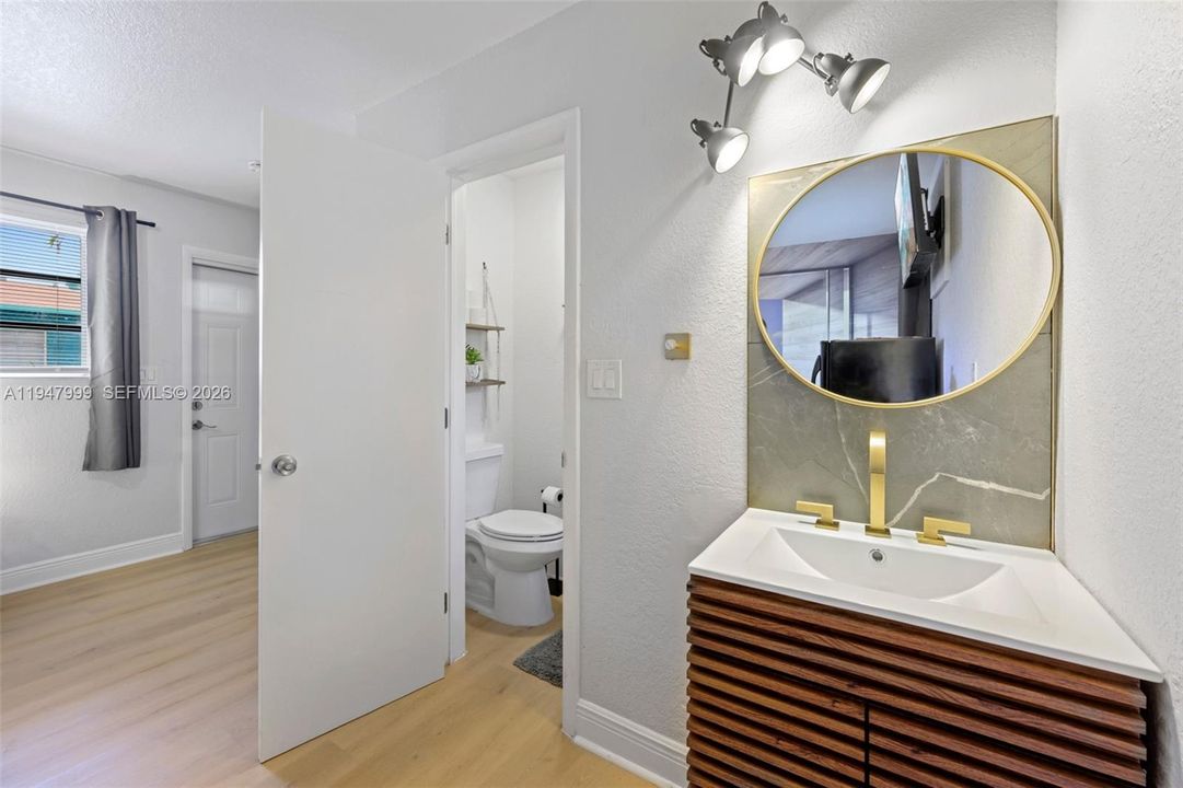 APT8