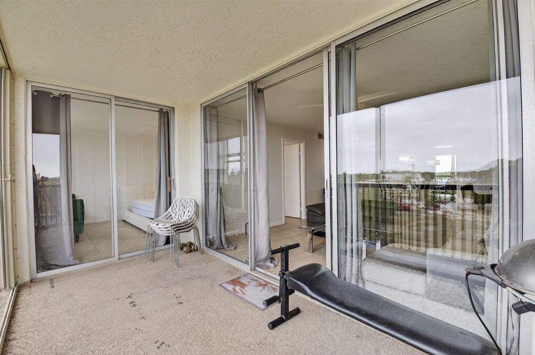 23 Balcony View