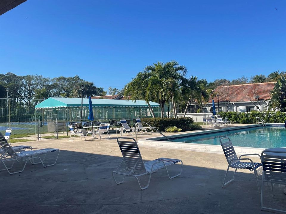30 Pool Deck