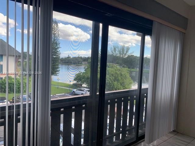 For Sale: $115,000 (1 beds, 1 baths, 800 Square Feet)