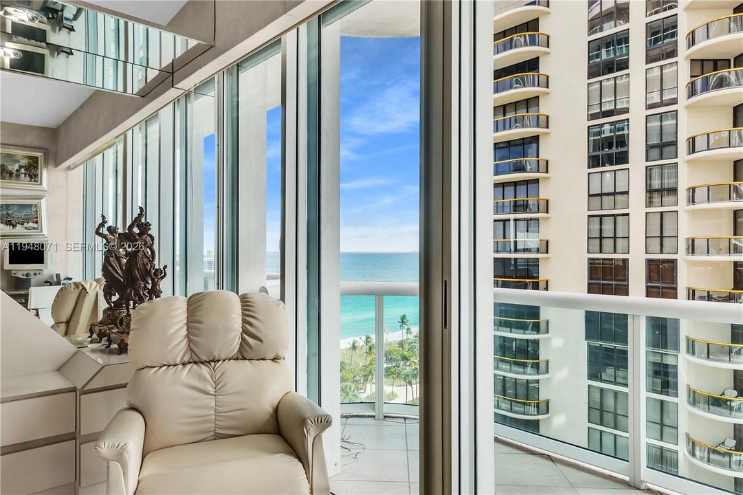 For Sale: $2,695,000 (2 beds, 3 baths, 2210 Square Feet)