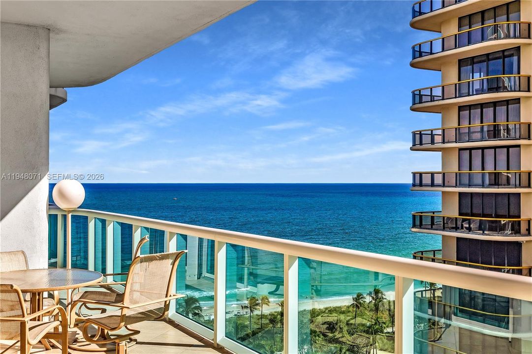 For Sale: $2,695,000 (2 beds, 3 baths, 2210 Square Feet)