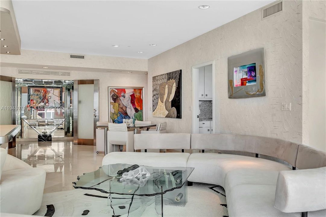 For Sale: $2,695,000 (2 beds, 3 baths, 2210 Square Feet)