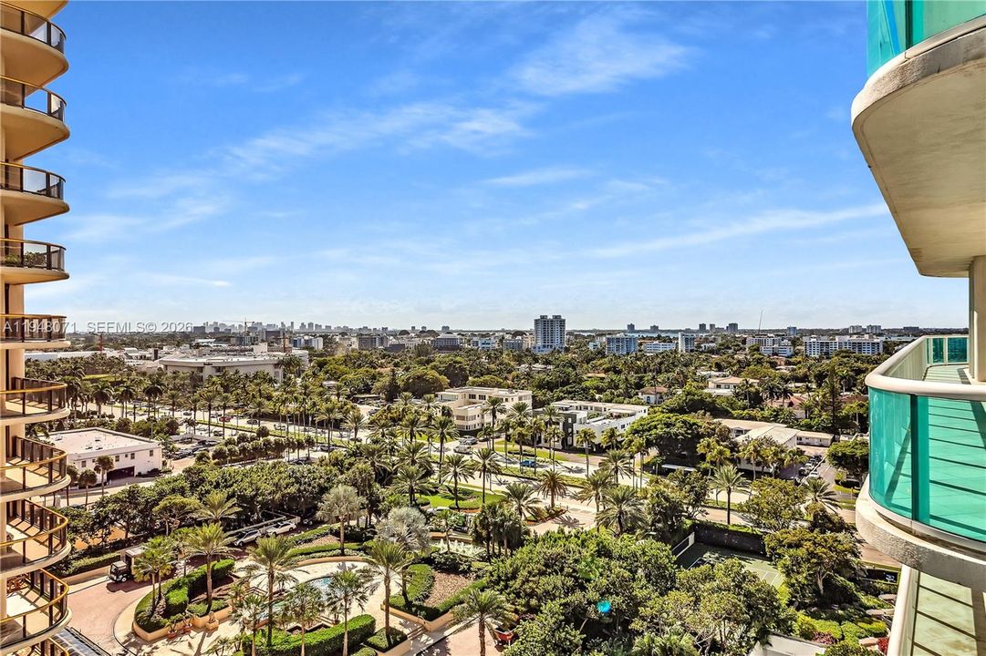 For Sale: $2,695,000 (2 beds, 3 baths, 2210 Square Feet)