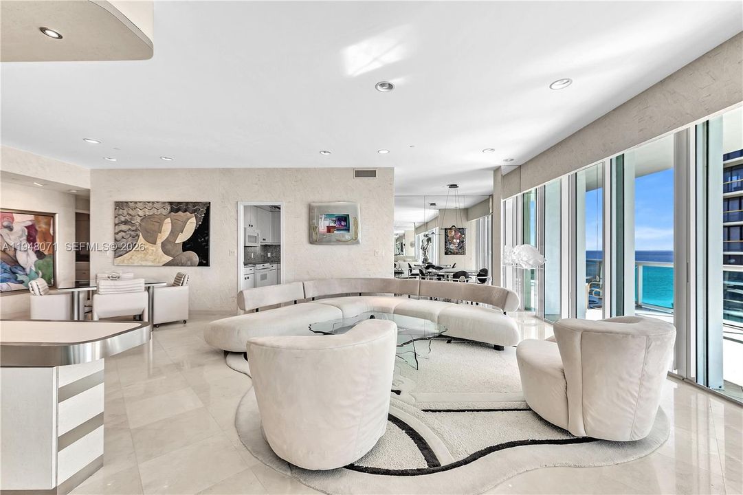 For Sale: $2,695,000 (2 beds, 3 baths, 2210 Square Feet)