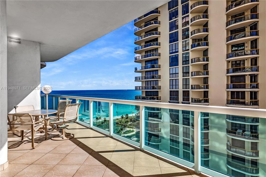 For Sale: $2,695,000 (2 beds, 3 baths, 2210 Square Feet)