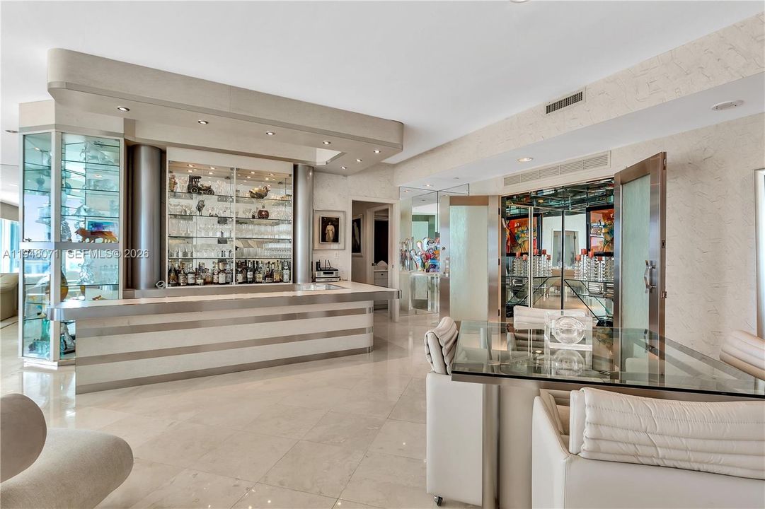 For Sale: $2,695,000 (2 beds, 3 baths, 2210 Square Feet)