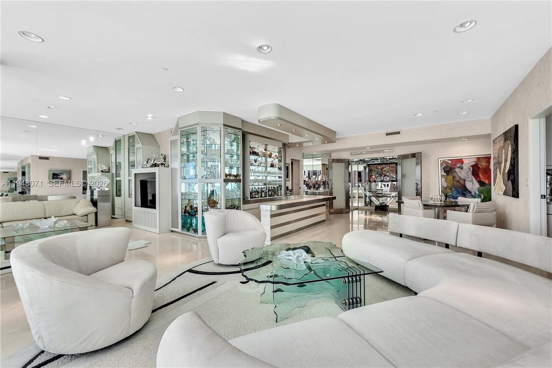 For Sale: $2,695,000 (2 beds, 3 baths, 2210 Square Feet)
