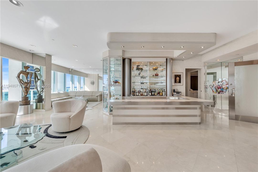 For Sale: $2,695,000 (2 beds, 3 baths, 2210 Square Feet)