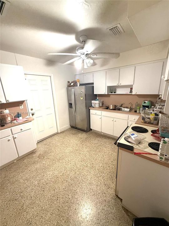 Active With Contract: $750,000 (0 beds, 0 baths, 1806 Square Feet)