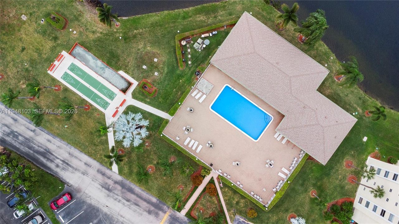 Activo con contrato: $270,000 (2 camas, 2 baños, 1190 Pies cuadrados)