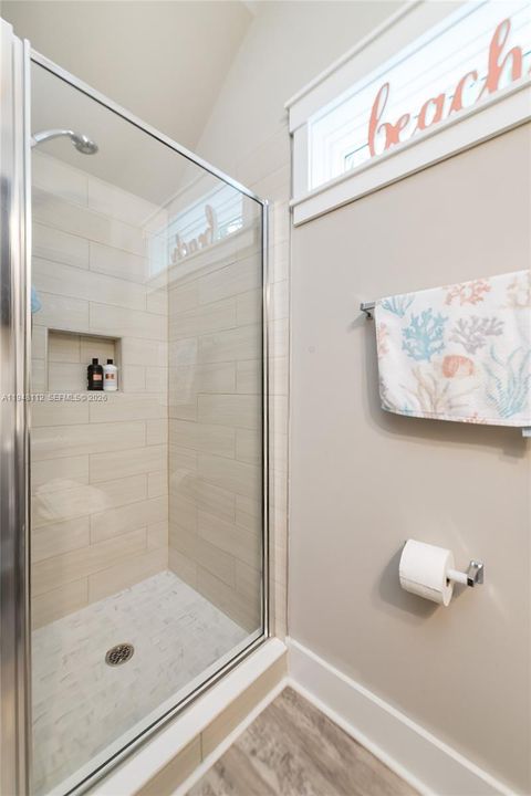 For Sale: $424,999 (2 beds, 2 baths, 960 Square Feet)