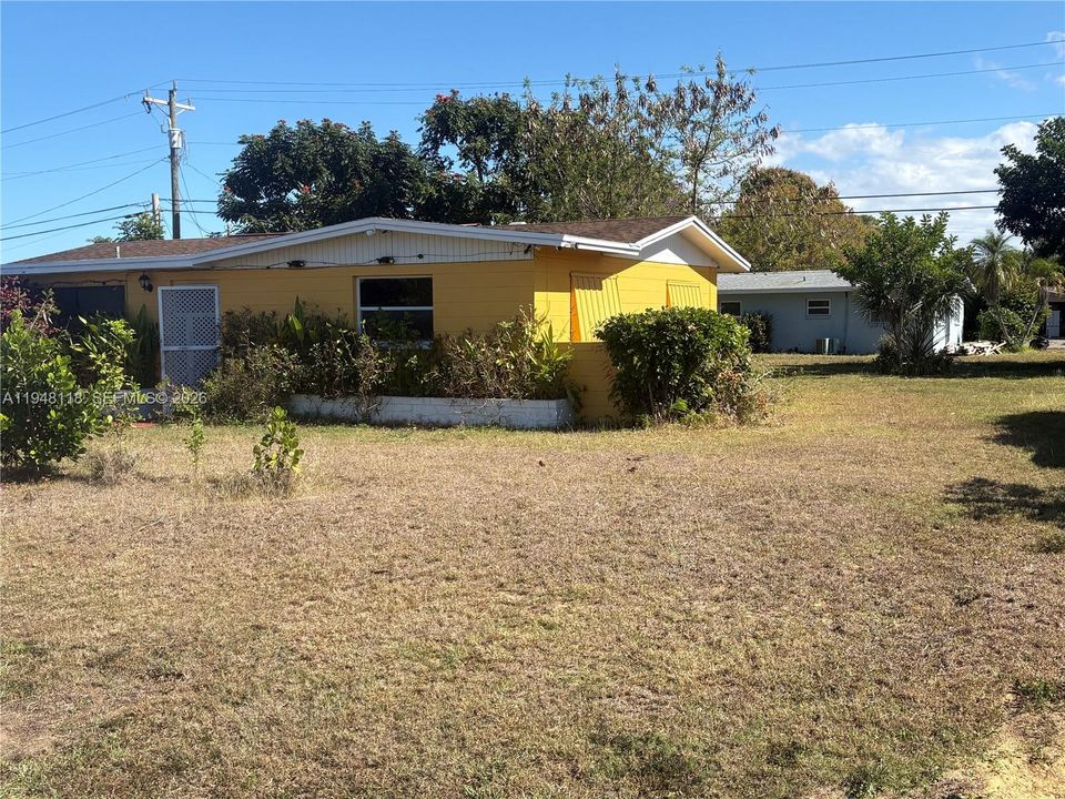 For Sale: $249,900 (2 beds, 1 baths, 0 Square Feet)