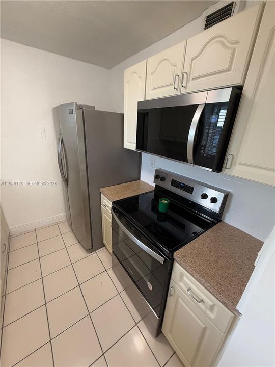 En Venta: $235,000 (2 camas, 1 baños, 843 Pies cuadrados)