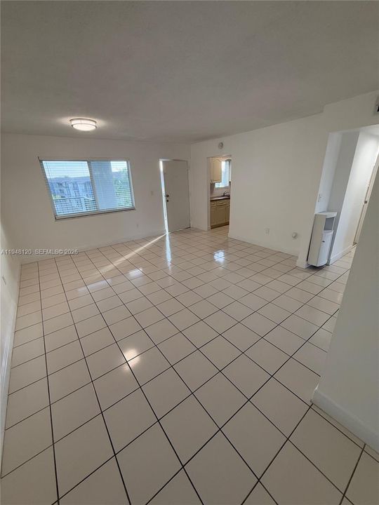 En Venta: $235,000 (2 camas, 1 baños, 843 Pies cuadrados)
