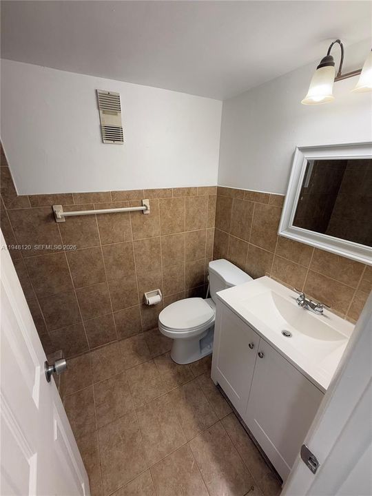 En Venta: $235,000 (2 camas, 1 baños, 843 Pies cuadrados)