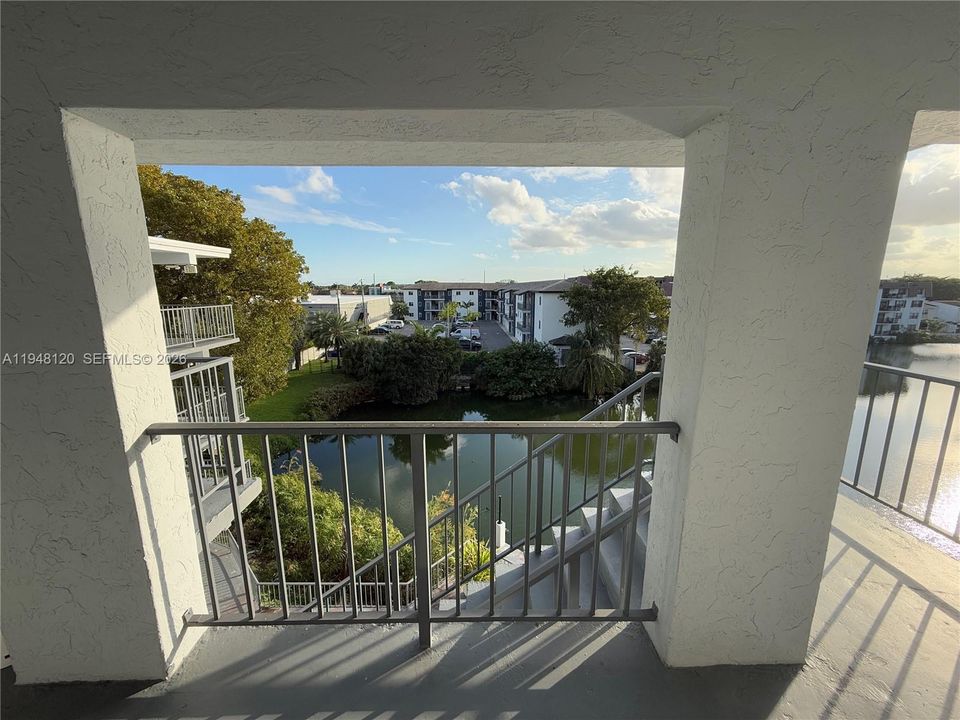 En Venta: $235,000 (2 camas, 1 baños, 843 Pies cuadrados)