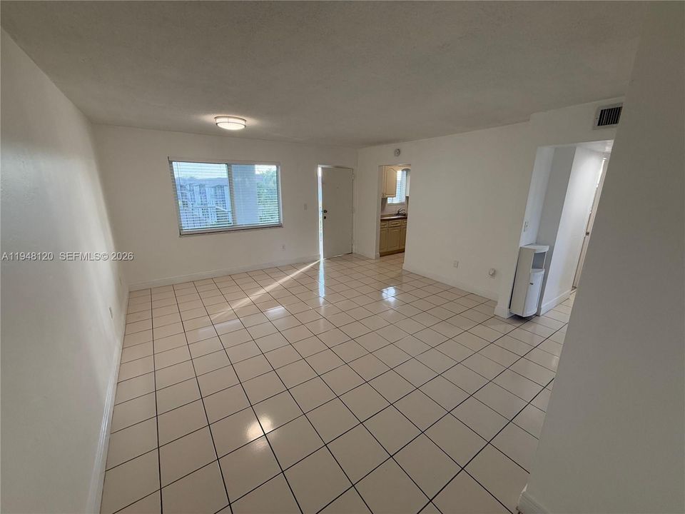 En Venta: $235,000 (2 camas, 1 baños, 843 Pies cuadrados)