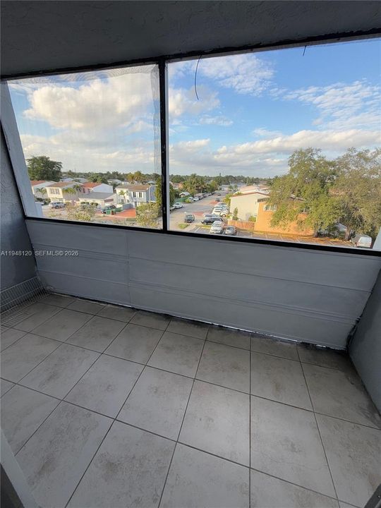 En Venta: $235,000 (2 camas, 1 baños, 843 Pies cuadrados)