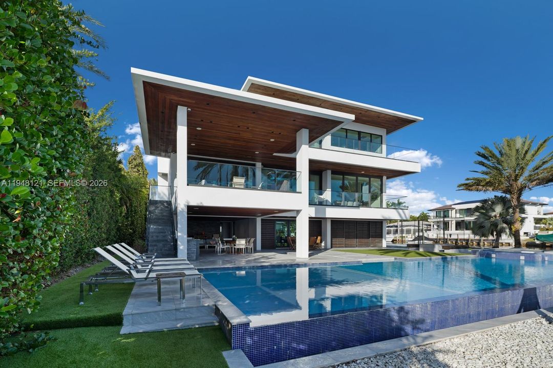 En Venta: $22,000,000 (7 camas, 7 baños, 7007 Pies cuadrados)