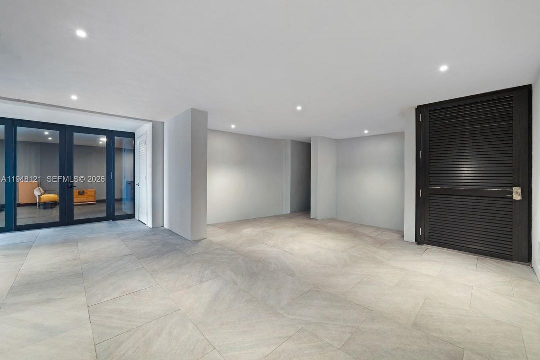 Ground floor area- flex space