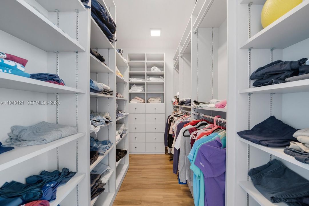 En Venta: $22,000,000 (7 camas, 7 baños, 7007 Pies cuadrados)