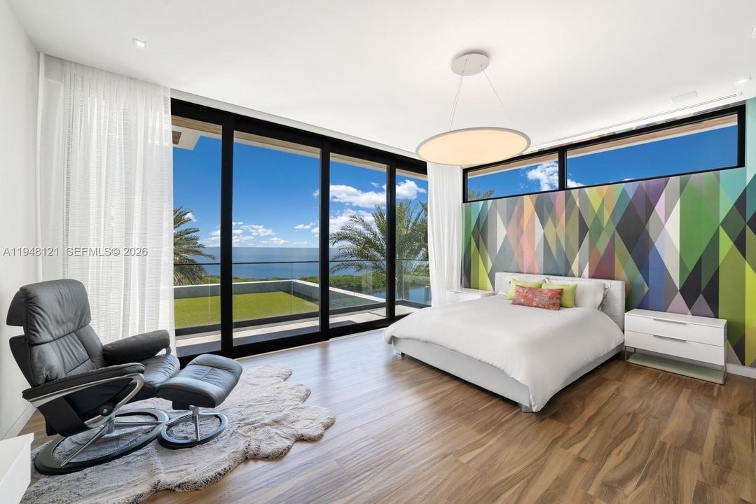 Bedroom with En Suite bathroom and walk-in closet. Full view of the bay.