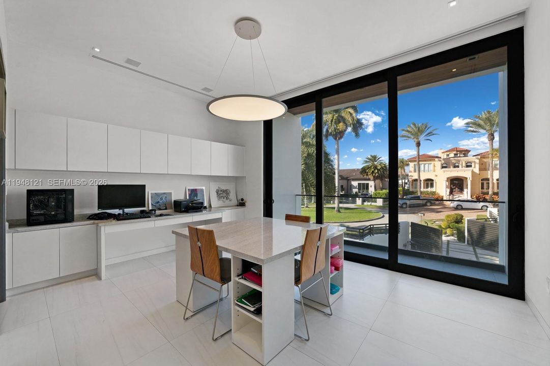 En Venta: $22,000,000 (7 camas, 7 baños, 7007 Pies cuadrados)