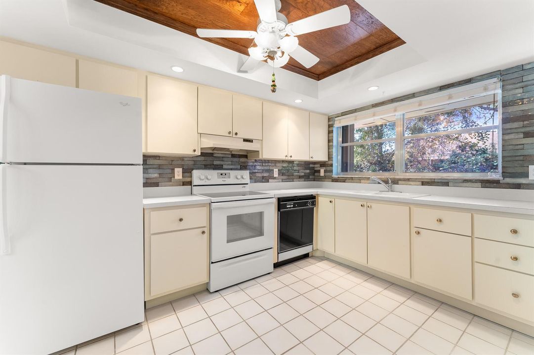 File.14 Kitchen