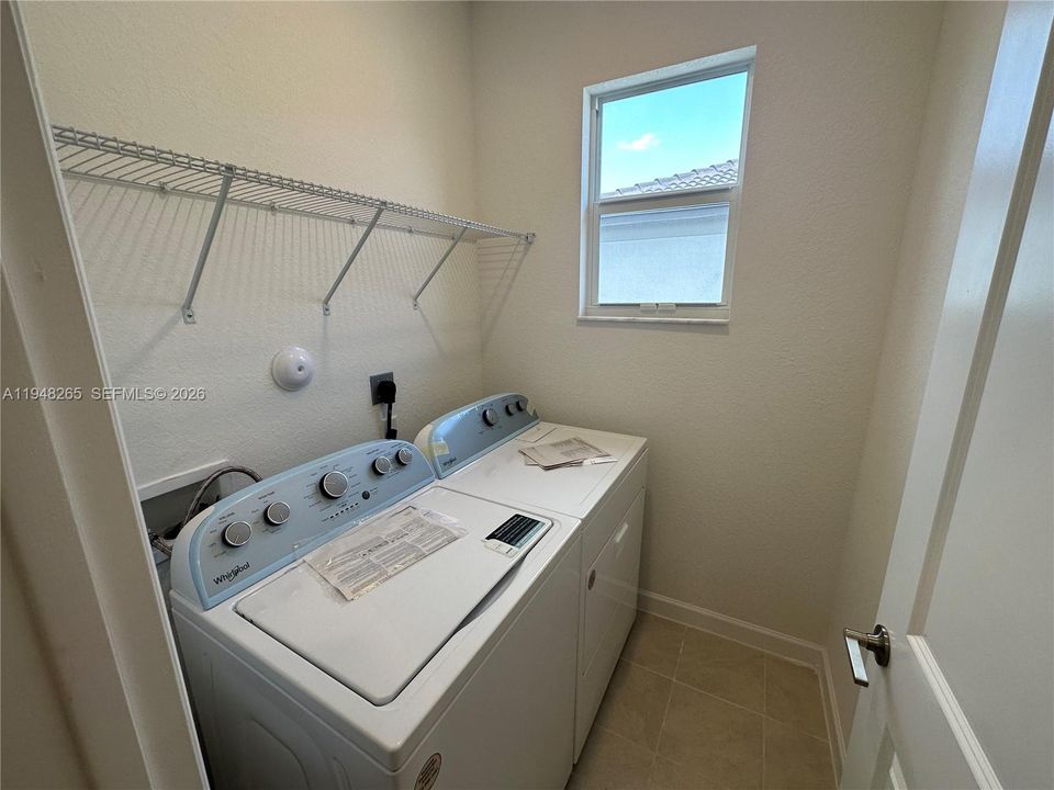 For Sale: $625,000 (3 beds, 2 baths, 1840 Square Feet)