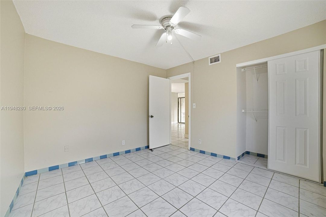 Active With Contract: $180,000 (2 beds, 2 baths, 900 Square Feet)