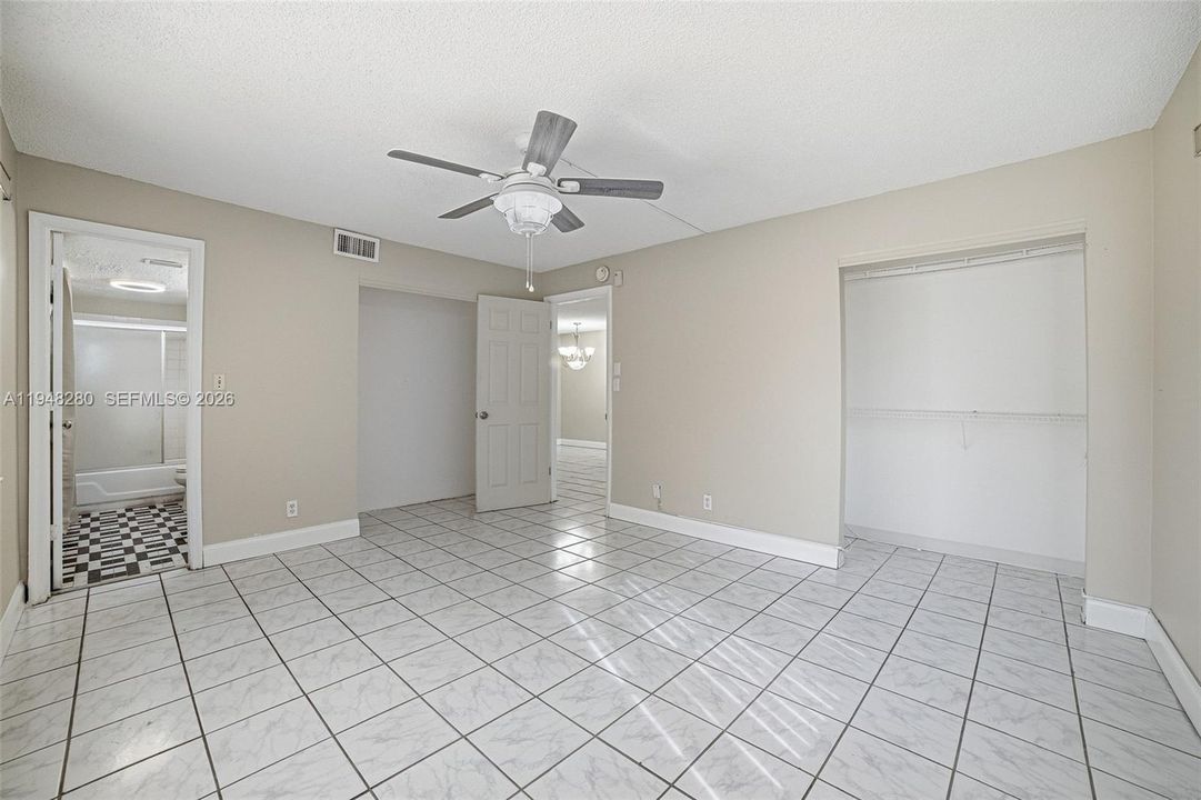 Active With Contract: $180,000 (2 beds, 2 baths, 900 Square Feet)