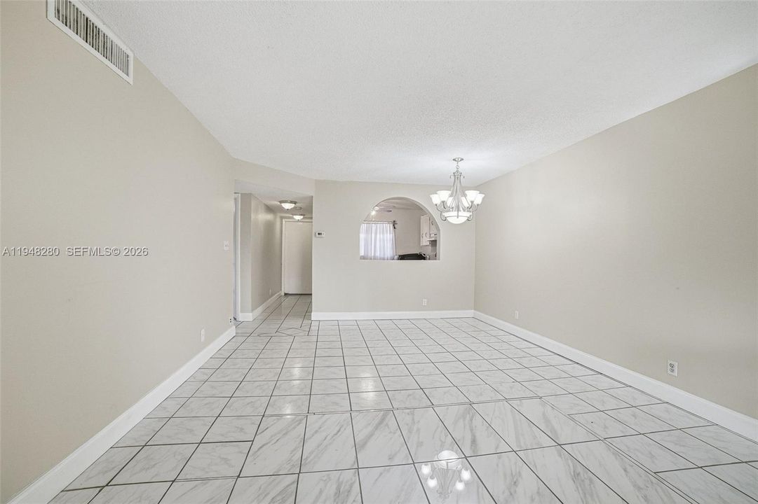 Active With Contract: $180,000 (2 beds, 2 baths, 900 Square Feet)