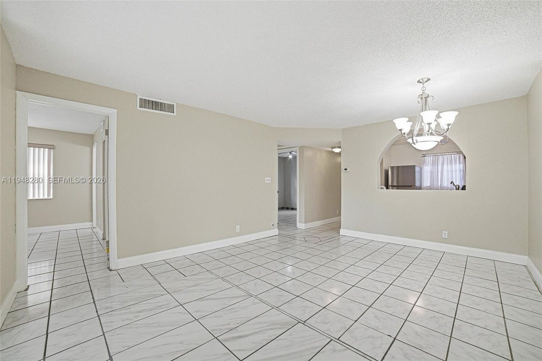 Active With Contract: $180,000 (2 beds, 2 baths, 900 Square Feet)