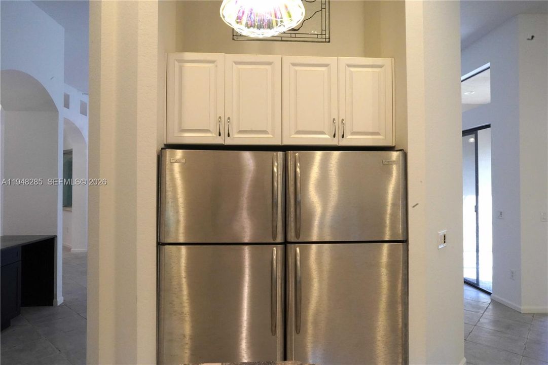 En Venta: $675,000 (3 camas, 2 baños, 2883 Pies cuadrados)