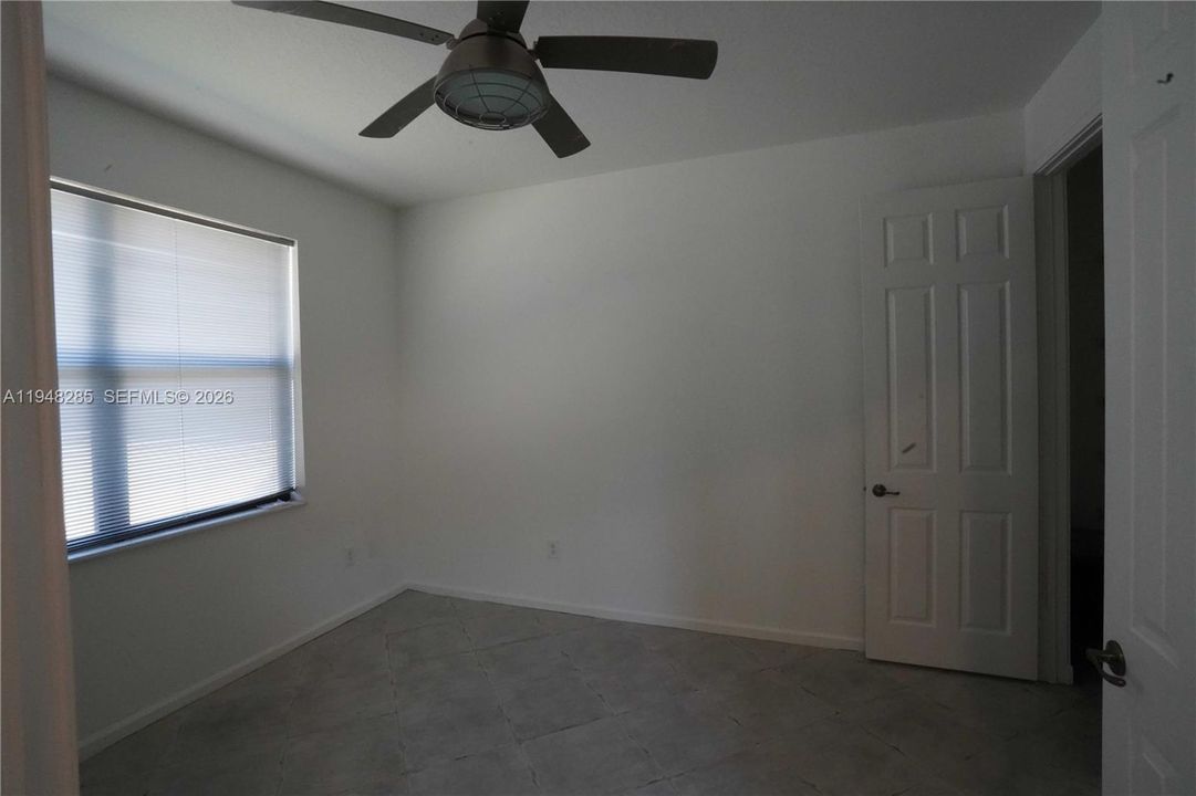 En Venta: $675,000 (3 camas, 2 baños, 2883 Pies cuadrados)