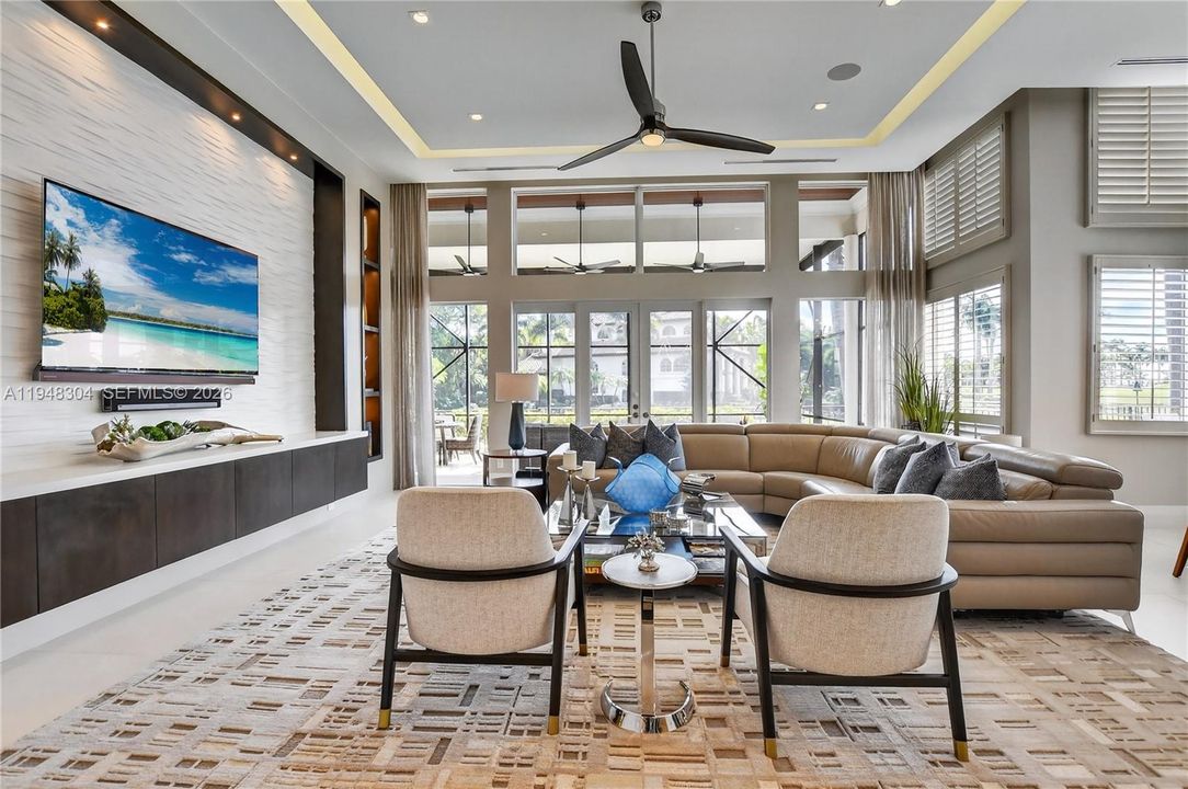 Vendido Recientemente: $5,950,000 (4 camas, 5 baños, 0 Pies cuadrados)