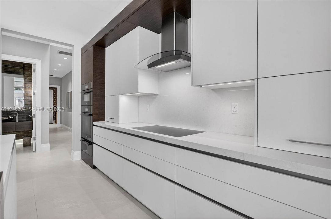 Vendido Recientemente: $5,950,000 (4 camas, 5 baños, 0 Pies cuadrados)