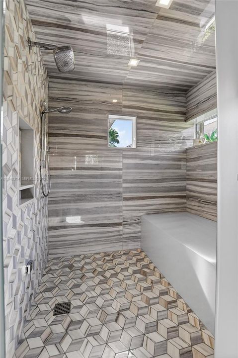 Vendido Recientemente: $5,950,000 (4 camas, 5 baños, 0 Pies cuadrados)