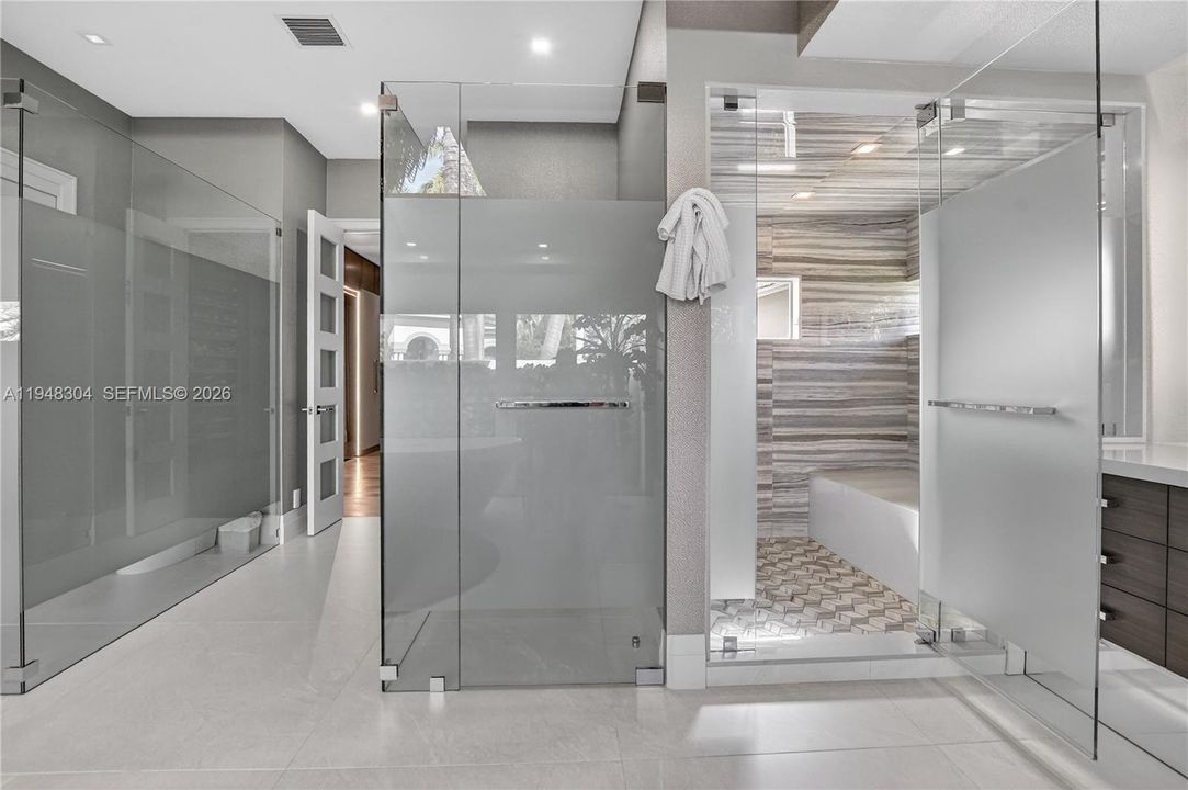 Vendido Recientemente: $5,950,000 (4 camas, 5 baños, 0 Pies cuadrados)