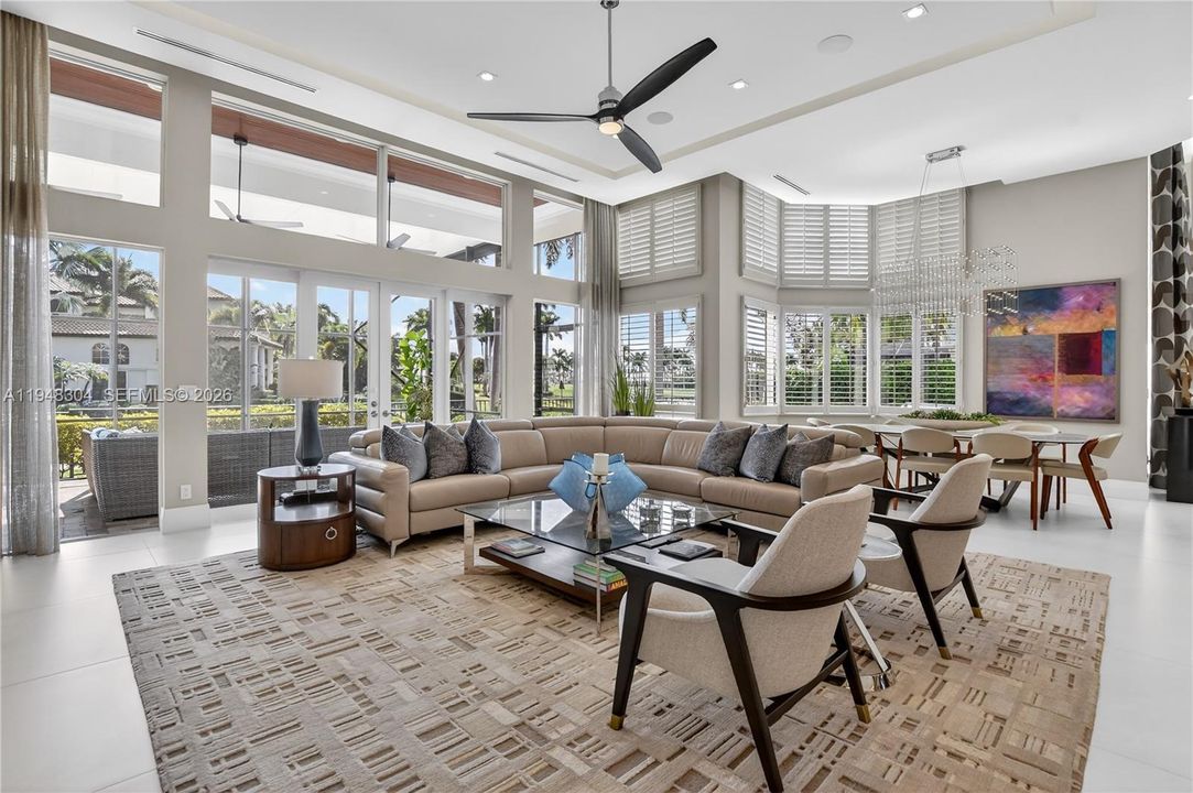 Vendido Recientemente: $5,950,000 (4 camas, 5 baños, 0 Pies cuadrados)