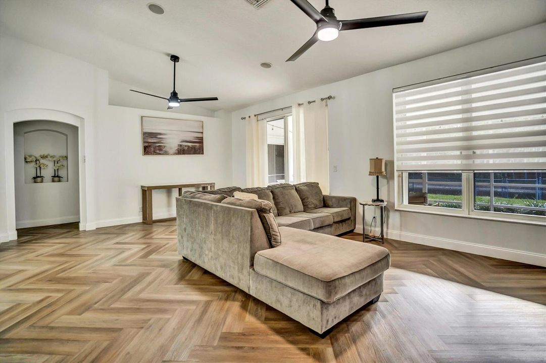 09-112 Cocoplum Circle-9