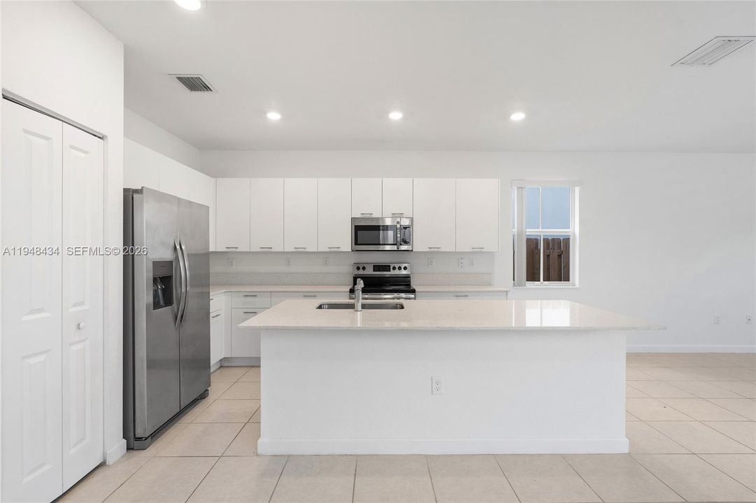 For Sale: $625,000 (3 beds, 2 baths, 1840 Square Feet)