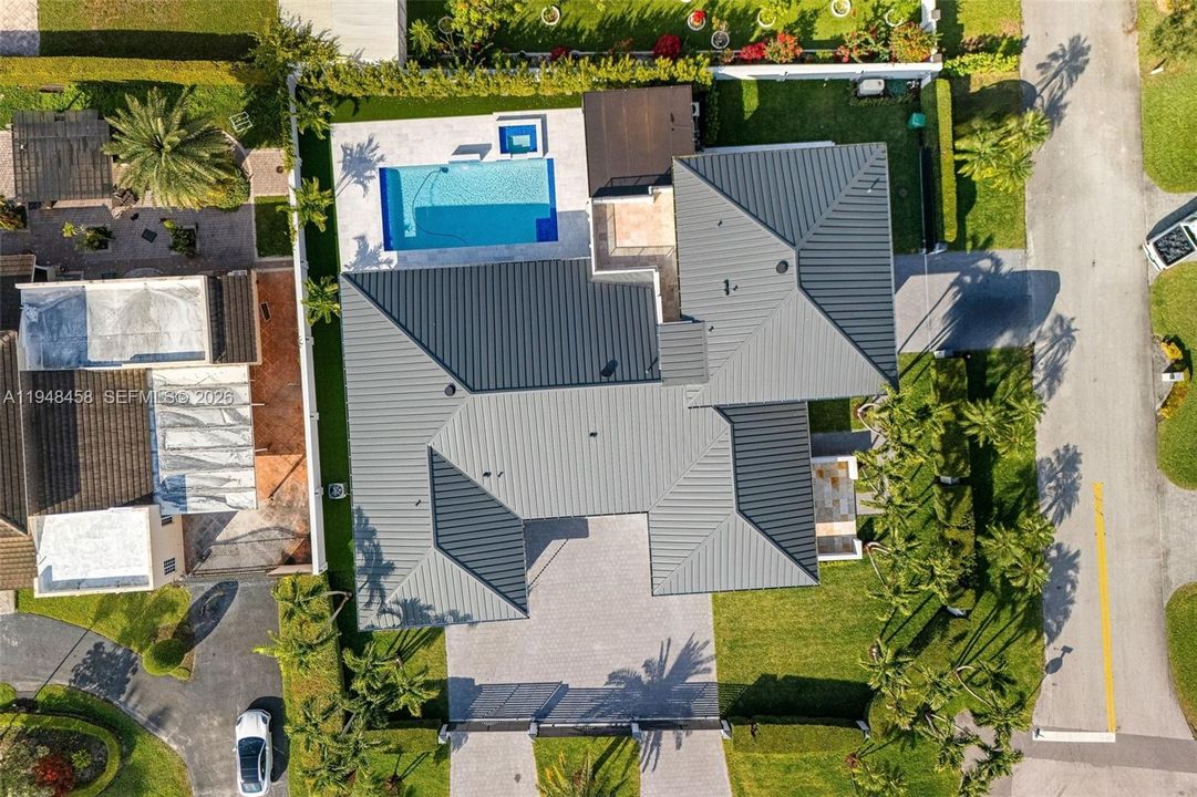 Recently Sold: $2,250,000 (5 beds, 4 baths, 4858 Square Feet)