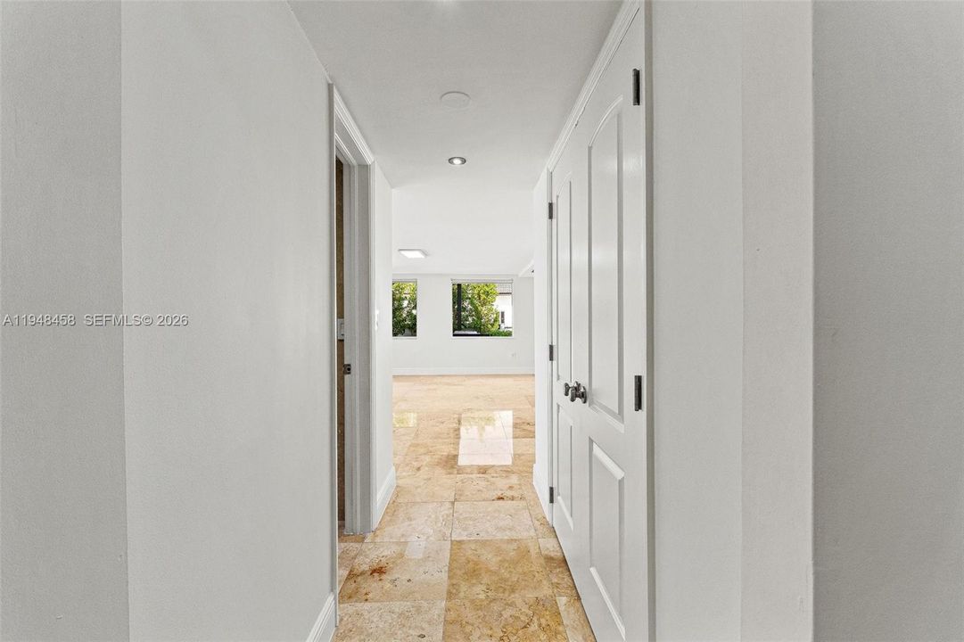 Recently Sold: $2,250,000 (5 beds, 4 baths, 4858 Square Feet)