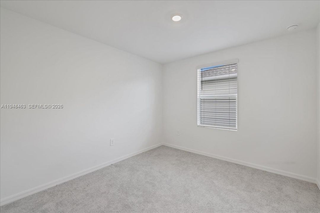 Active With Contract: $319,000 (5 beds, 2 baths, 2112 Square Feet)