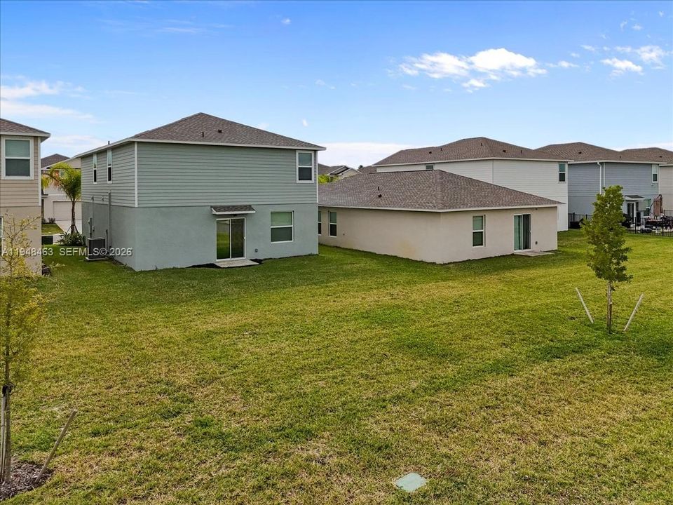 Active With Contract: $319,000 (5 beds, 2 baths, 2112 Square Feet)