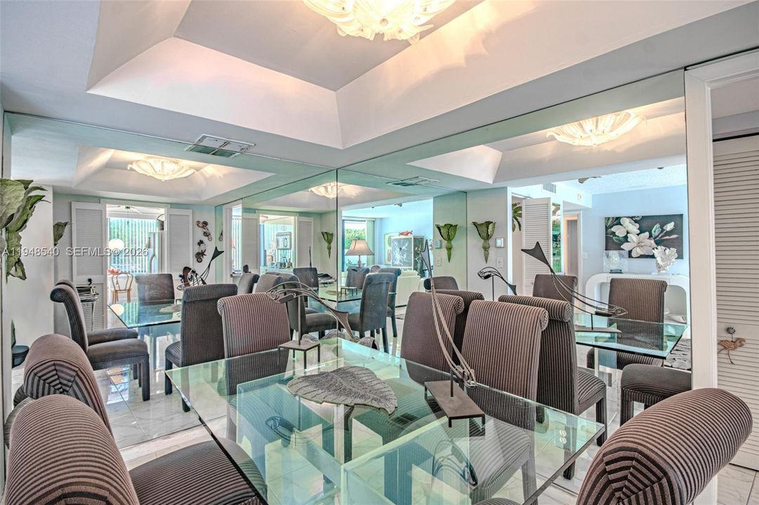 Activo con contrato: $395,000 (2 camas, 2 baños, 1417 Pies cuadrados)
